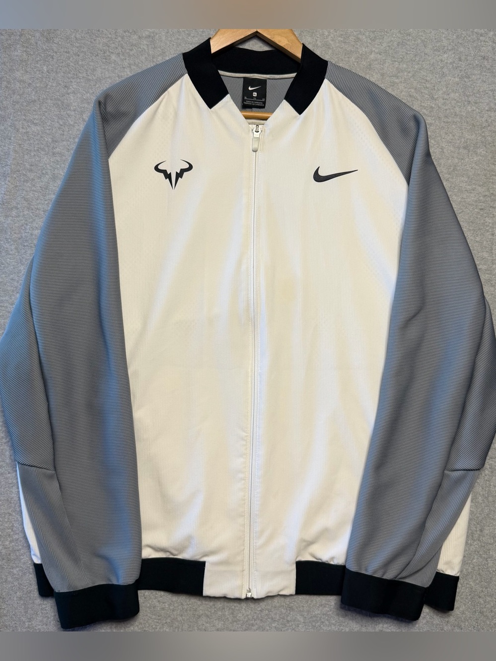 NikeCourt Rafa Nadal Premier Tennis Jacket Men’s XL White Gray Bull Logo
